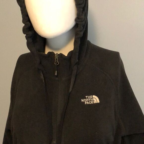 Woman’s Med Black North Face Fleece - Picture 1 of 7